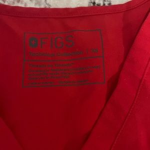 FIGS Fire Truck Red Zamora jogger & Casma 3 pocket top